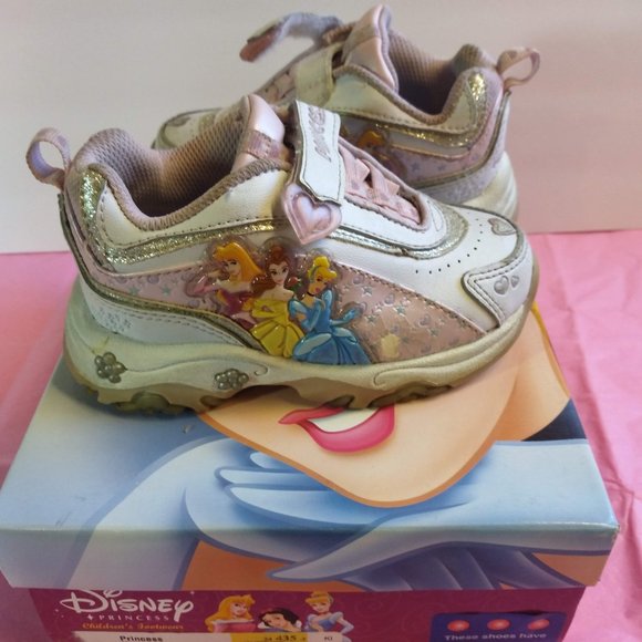 Disney Princess Toddler Light Up Aurora Belle 7 - Picture 12 of 12